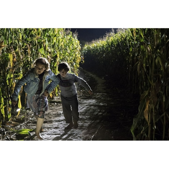 A Quiet Place (DVD) - Picture 3 of 6